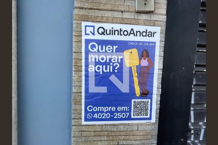 Casa à venda com 100m², 2 quartos e 2 vagas Casa à venda com 100m², 2 quartos e 2 vagasPlaquinha