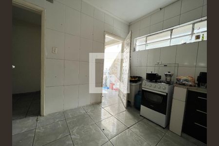 Casa à venda com 100m², 2 quartos e 2 vagas Casa à venda com 100m², 2 quartos e 2 vagasCozinha