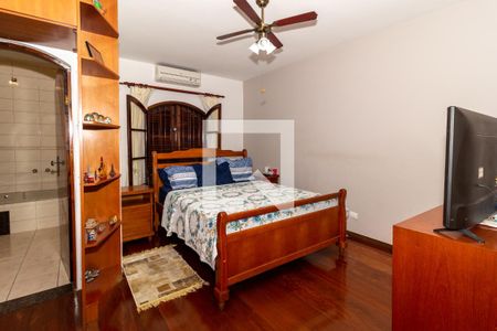 Casa à venda com 198m², 3 quartos e 2 vagasQuarto 1 (Suíte)