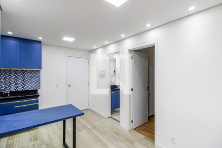Sala/Cozinha de apartamento para alugar com 2 quartos, 33m² em Santo Amaro, São Paulo