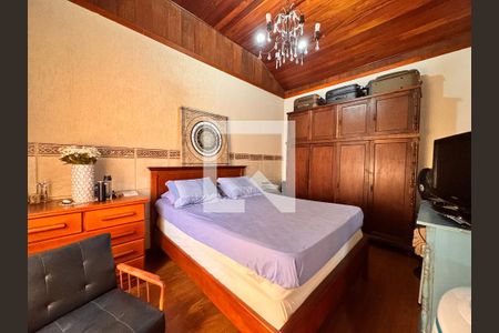 Casa à venda com 175m², 3 quartos e sem vaga Casa à venda com 175m², 3 quartos e sem vagaQuarto 1