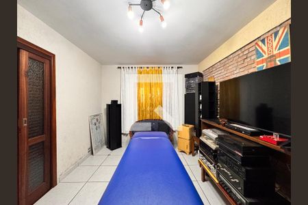 Casa à venda com 175m², 3 quartos e sem vaga Casa à venda com 175m², 3 quartos e sem vagaQuarto 3