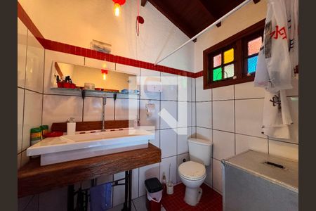 Casa à venda com 175m², 3 quartos e sem vaga Casa à venda com 175m², 3 quartos e sem vagaBanheiro 2