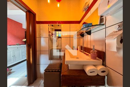 Casa à venda com 175m², 3 quartos e sem vaga Casa à venda com 175m², 3 quartos e sem vagaBanheiro 2