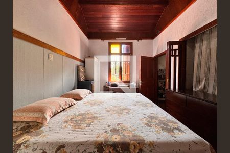 Casa à venda com 175m², 3 quartos e sem vaga Casa à venda com 175m², 3 quartos e sem vagaQuarto 2