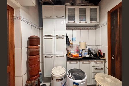 Casa à venda com 175m², 3 quartos e sem vaga Casa à venda com 175m², 3 quartos e sem vagaLavanderia