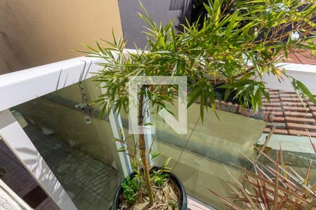 Casa de condomínio à venda com 78m², 2 quartos e 1 vagaVaranda