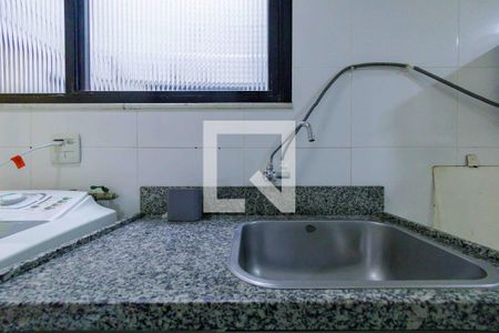 Apartamento à venda com 189m², 3 quartos e 2 vagas Apartamento à venda com 189m², 3 quartos e 2 vagasÁrea de Serviço