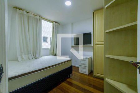 Apartamento à venda com 189m², 3 quartos e 2 vagas Apartamento à venda com 189m², 3 quartos e 2 vagasQuarto 2
