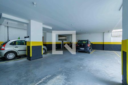 Apartamento à venda com 189m², 3 quartos e 2 vagas Apartamento à venda com 189m², 3 quartos e 2 vagasÁrea Comum Garagem