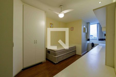 Apartamento à venda com 189m², 3 quartos e 2 vagas Apartamento à venda com 189m², 3 quartos e 2 vagasQuarto 1