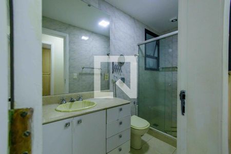 Apartamento à venda com 189m², 3 quartos e 2 vagas Apartamento à venda com 189m², 3 quartos e 2 vagasBanheiro