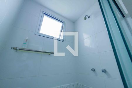 Apartamento à venda com 189m², 3 quartos e 2 vagas Apartamento à venda com 189m², 3 quartos e 2 vagasBanheiro Suíte