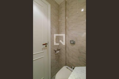 Apartamento à venda com 189m², 3 quartos e 2 vagas Apartamento à venda com 189m², 3 quartos e 2 vagasLavabo