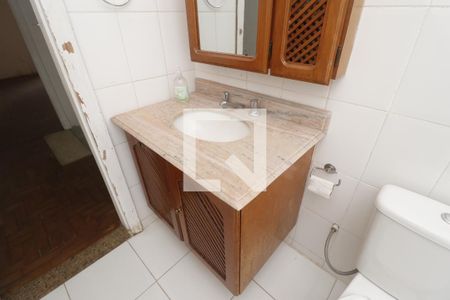 Casa à venda com 130m², 2 quartos e 2 vagasBanheiro