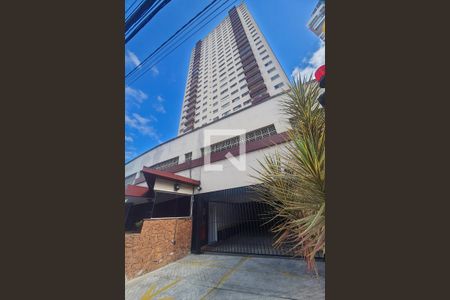 Apartamento à venda com 70m², 2 quartos e 1 vaga Apartamento à venda com 70m², 2 quartos e 1 vagaFachada