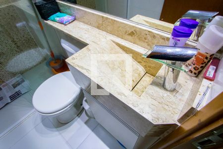 Apartamento à venda com 69m², 2 quartos e 1 vaga Apartamento à venda com 69m², 2 quartos e 1 vagaBanheiro social