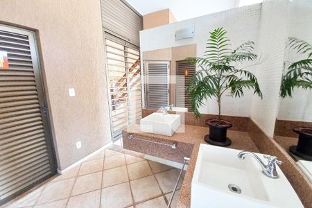 Casa à venda com 404m², 3 quartos e 5 vagas Casa à venda com 404m², 3 quartos e 5 vagasSaúna