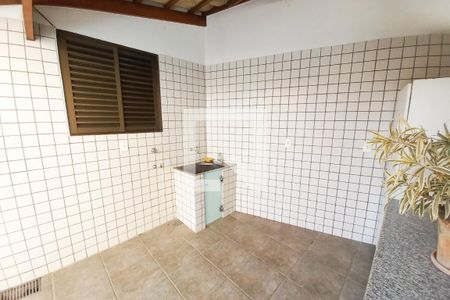 Casa à venda com 404m², 3 quartos e 5 vagas Casa à venda com 404m², 3 quartos e 5 vagasÁrea de Serviço