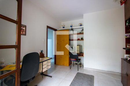 Casa à venda com 546m², 3 quartos e 6 vagas Casa à venda com 546m², 3 quartos e 6 vagasEscritório