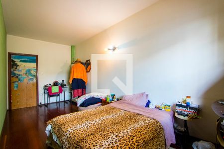 Casa à venda com 546m², 3 quartos e 6 vagas Casa à venda com 546m², 3 quartos e 6 vagasQuarto 3