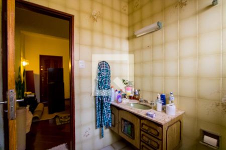 Casa à venda com 546m², 3 quartos e 6 vagas Casa à venda com 546m², 3 quartos e 6 vagasBanheiro social