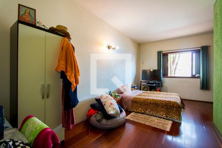 Casa à venda com 546m², 3 quartos e 6 vagas Casa à venda com 546m², 3 quartos e 6 vagasQuarto 3