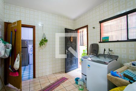 Casa à venda com 546m², 3 quartos e 6 vagas Casa à venda com 546m², 3 quartos e 6 vagasÁrea de serviço