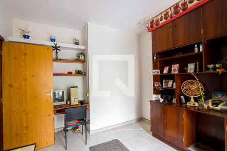 Casa à venda com 546m², 3 quartos e 6 vagas Casa à venda com 546m², 3 quartos e 6 vagasEscritório