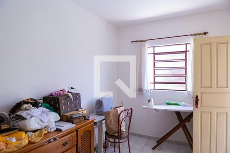 Casa à venda com 175m², 3 quartos e 4 vagas Casa à venda com 175m², 3 quartos e 4 vagasQuarto da Área de Serviço