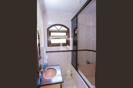 Casa à venda com 175m², 3 quartos e 4 vagas Casa à venda com 175m², 3 quartos e 4 vagasBanheiro Quarto 3