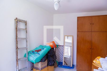 Casa à venda com 175m², 3 quartos e 4 vagas Casa à venda com 175m², 3 quartos e 4 vagasQuarto da Área de Serviço