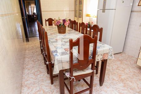 Casa à venda com 175m², 3 quartos e 4 vagas Casa à venda com 175m², 3 quartos e 4 vagasCozinha