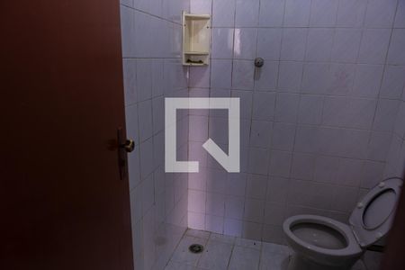 Casa à venda com 175m², 3 quartos e 4 vagas Casa à venda com 175m², 3 quartos e 4 vagasBanheiro da Garagem