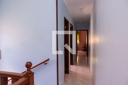 Casa à venda com 175m², 3 quartos e 4 vagas Casa à venda com 175m², 3 quartos e 4 vagasCorredor