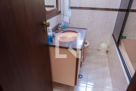 Casa à venda com 175m², 3 quartos e 4 vagas Casa à venda com 175m², 3 quartos e 4 vagasBanheiro Quarto 3
