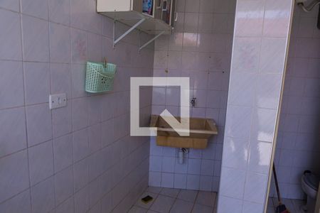 Casa à venda com 175m², 3 quartos e 4 vagas Casa à venda com 175m², 3 quartos e 4 vagasÁrea de Serviço