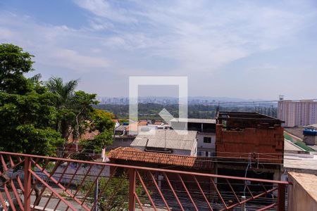 Casa à venda com 175m², 3 quartos e 4 vagas Casa à venda com 175m², 3 quartos e 4 vagasVaranda Quarto 3