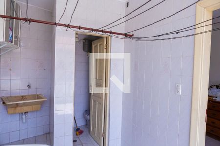 Casa à venda com 175m², 3 quartos e 4 vagas Casa à venda com 175m², 3 quartos e 4 vagasÁrea de Serviço