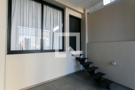 Casa à venda com 170m², 3 quartos e 2 vagas Casa à venda com 170m², 3 quartos e 2 vagasEntrada