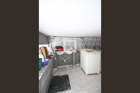 Casa à venda com 158m², 3 quartos e 2 vagasLavanderia