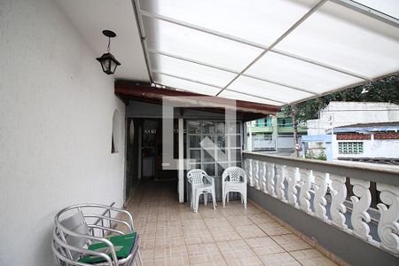 Casa à venda com 158m², 3 quartos e 2 vagasVaranda 