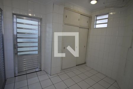 Apartamento à venda com 114m², 3 quartos e 1 vagaÁrea de Serviço