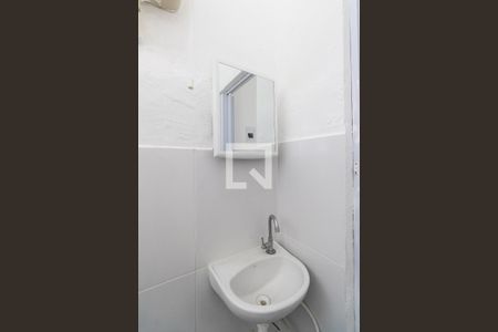 Casa para alugar com 35m², 1 quarto e sem vaga Casa para alugar com 35m², 1 quarto e sem vagaBanheiro