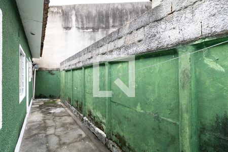 Casa para alugar com 35m², 1 quarto e sem vaga Casa para alugar com 35m², 1 quarto e sem vagaVaranda