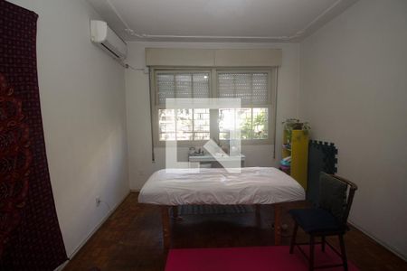 Casa à venda com 465m², 5 quartos e 3 vagas Casa à venda com 465m², 5 quartos e 3 vagasQuarto 2
