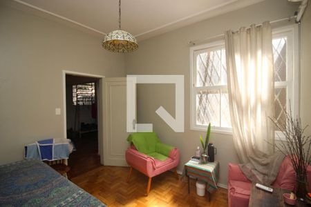 Casa à venda com 465m², 5 quartos e 3 vagas Casa à venda com 465m², 5 quartos e 3 vagasQuarto 3
