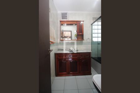 Casa à venda com 465m², 5 quartos e 3 vagas Casa à venda com 465m², 5 quartos e 3 vagasBanheiro da Suíte