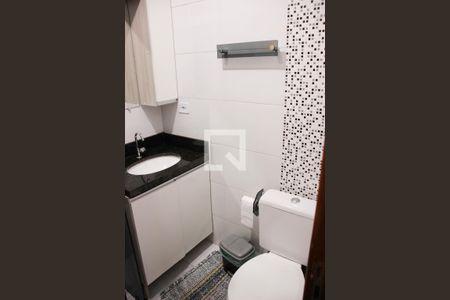 Casa de condomínio à venda com 41m², 2 quartos e 1 vaga Casa de condomínio à venda com 41m², 2 quartos e 1 vagaBanheiro