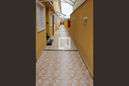 Casa de condomínio à venda com 41m², 2 quartos e 1 vaga Casa de condomínio à venda com 41m², 2 quartos e 1 vagaCorredor central